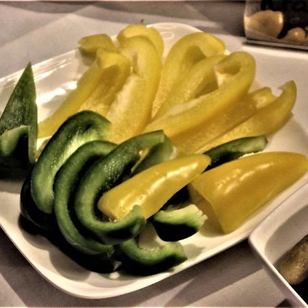 Hotel Pension Zur Faehrbruecke シュトラールズント エクステリア 写真