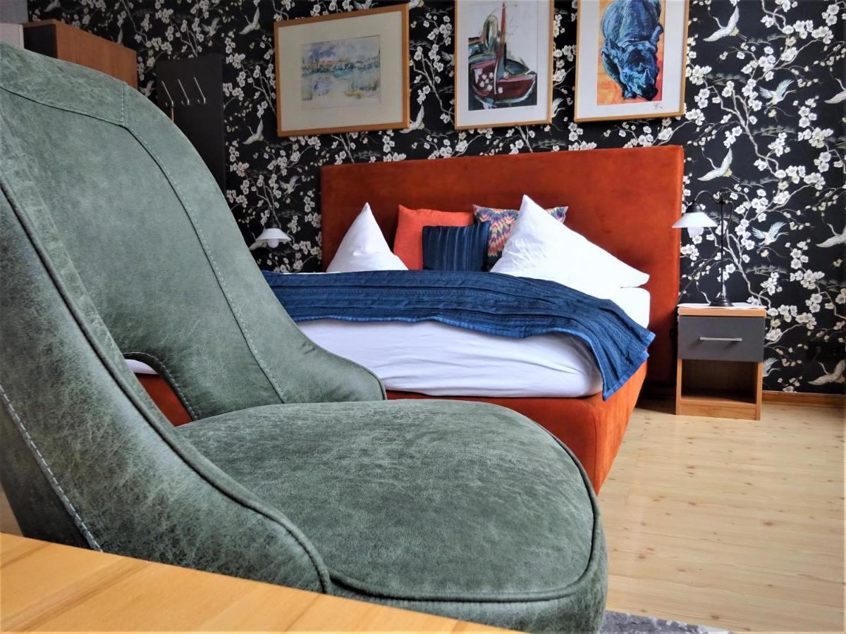 Hotel Pension Zur Faehrbruecke シュトラールズント エクステリア 写真
