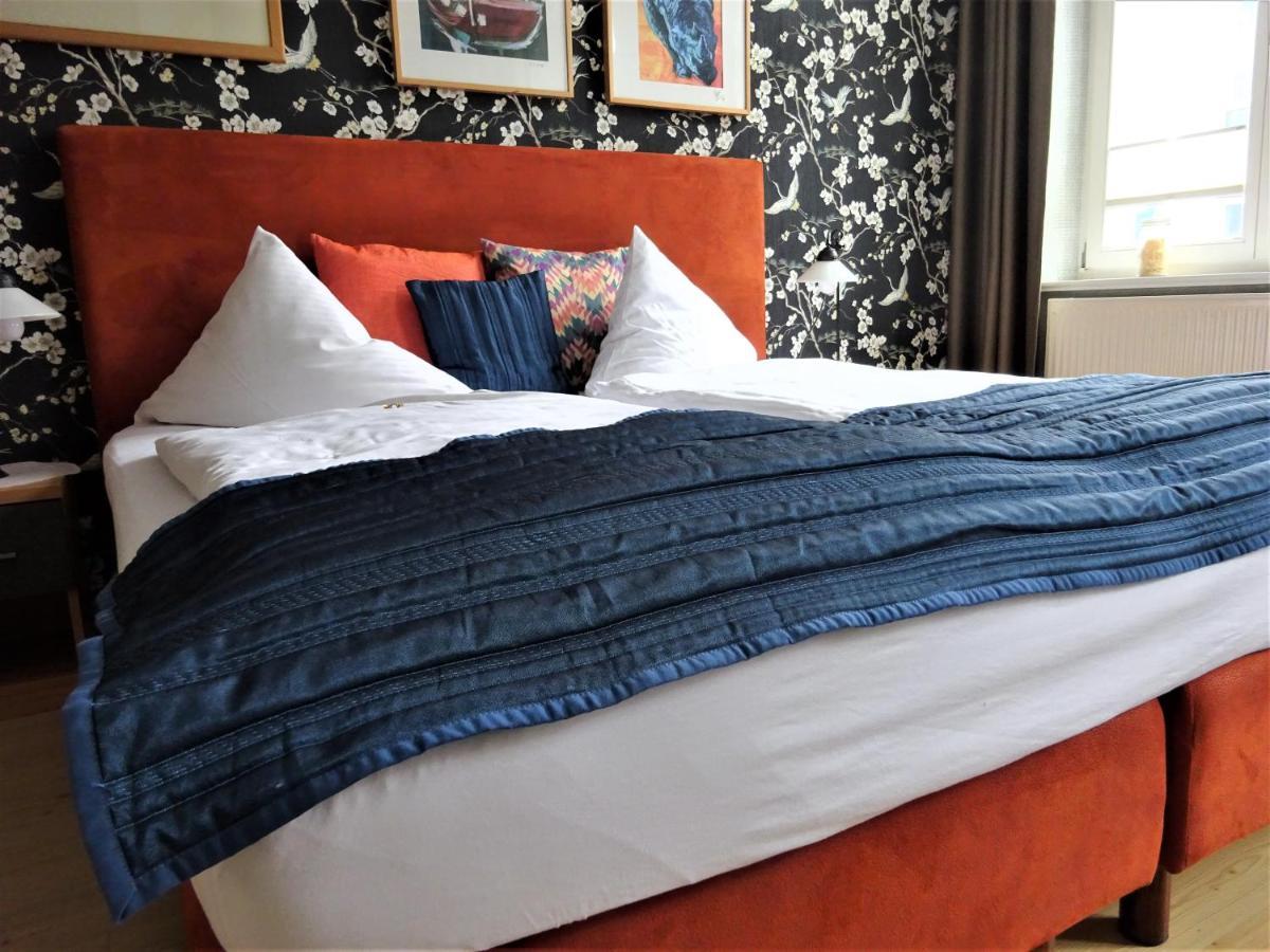 Hotel Pension Zur Faehrbruecke シュトラールズント エクステリア 写真