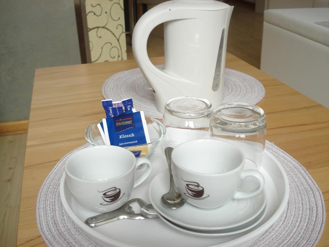 Hotel Pension Zur Faehrbruecke シュトラールズント エクステリア 写真